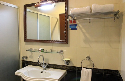 Thumukunta Hotel | Aalankrita Resort and Convention