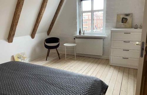 Aalborg Apartment | Aalborg Villa Apartments - '2' Second Floor - Close to Aalborg Center - Free Private Parking
