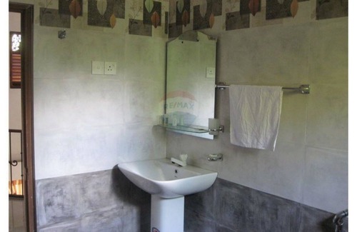 Ambalangoda Villa | Aanya Hikkaduwa Villa
