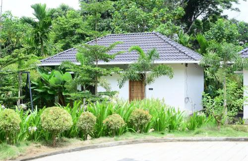 Somvarpet Resort | Aarna The Baane