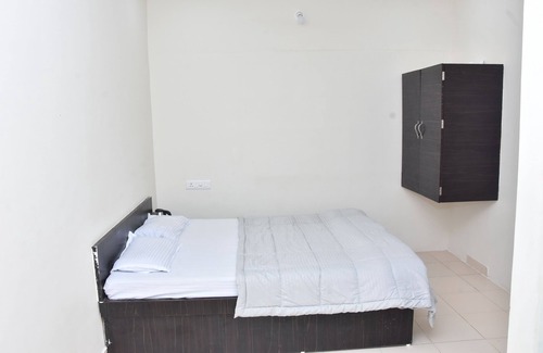 Ujjain Bed & Breakfast | Aatithya home stay