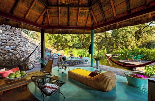 Valle de Bravo Apartment | AAV : La Cajiga - Intimate studio in the forest.