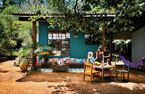 Valle de Bravo House | AAV | La Choza-Casa de autor with terrace and bonfire.