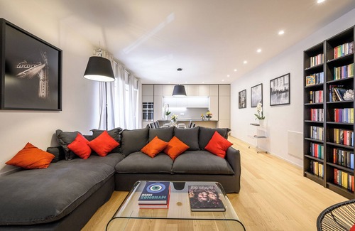Historic Center Apartment | AB Plus - via Sant'Isaia 102