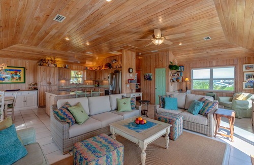 Hope Town House | Abaco Rum Punch: Coastal Elegance with Surfside Serenity, Ocean Views, Pool