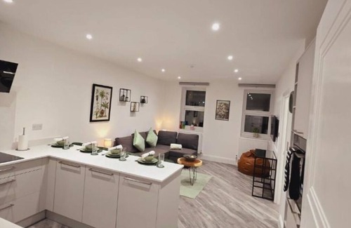 Reading City Centre Apartment | Abbey Corner By Nivaas 4 : Deluxe One-Bedroom Apartmentn