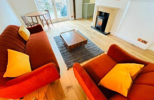 Bury St Edmunds House | Abbey Gardens Cottage