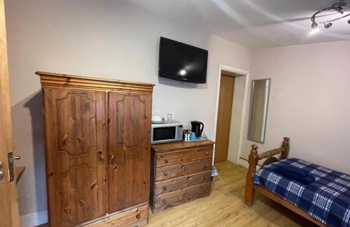 Fenny Stratford House | Abbey Guest House