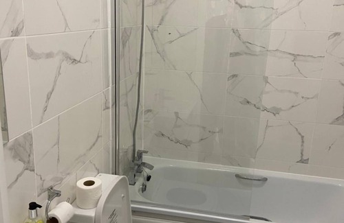 Ealing Common House | Abbey Lodge