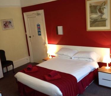 Ealing Common Bed & Breakfast | Abbey Lodge Hotel