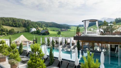 Kastelruth Hotel | ABINEA Dolomiti Romantic SPA