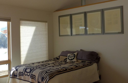 Abiquiu House | Abiquiu Oasis, Land of Enchantment - Recharge health, connect with environment