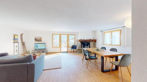 Champfer Apartment | Abitaziun Cuntainta 1 - Champfèr