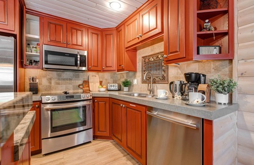 Deer Valley Condo | Abode at Black Bear #103 | Enviable Deer Valley Location, Steps to Endless Adventures