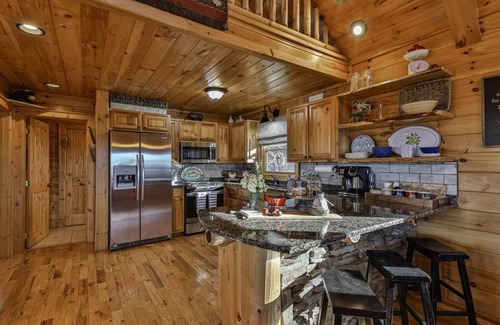 Foxfire Estates Cabin | Above & Beyond Lodge