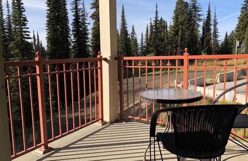 Silver Star Mountain Apartment | Above It All