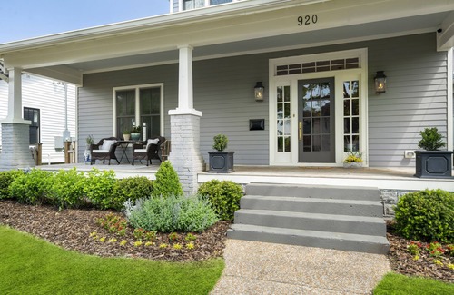 Historic Waverly House | Above Nashville BlissI Theater| 6 Beds| Chef's Kitchen| Luxury Services