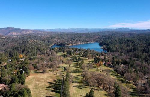Groveland House | Above the Green