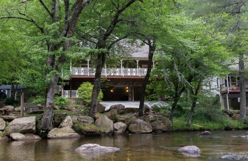 Sylva House | Above the River