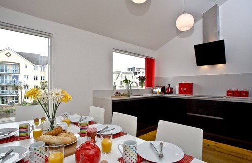 Newquay House | Above Towan at 8 Quay Court