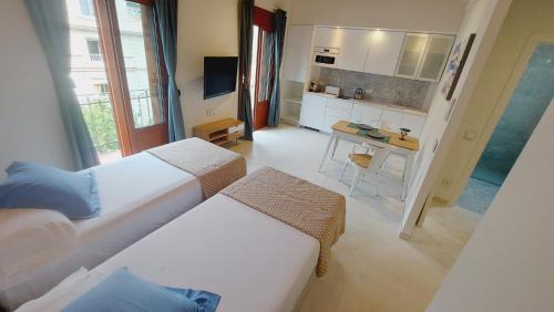 La Sagrada Familia Apartment | Absolute Sagrada Familia