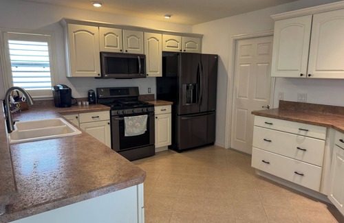 Mallory Square Villa | Absolutely chill villa in Mallory. Close to Sumter with all the amenities.