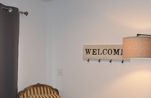 Puyallup House | Absolutely gorgeous 2 story Loft, Modern and Quiet in Puyallup, WA