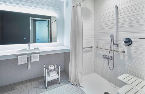 Orange Hotel | AC Hotel by Marriott Cleveland Beachwood