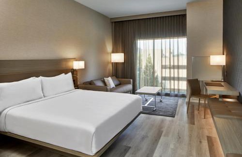 Durham Hotel | AC Hotel by Marriott Durham Duke University
