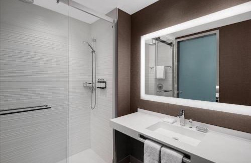 Downtown Little Rock Hotel | AC Hotel by Marriott Little Rock Downtown