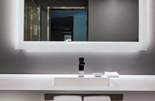 Las Vegas Hotel | Ac Hotel Las Vegas Symphony Park