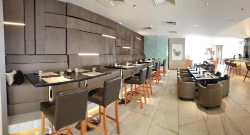 Zona 16 Hotel | AC Hotels by Marriott Guatemala City