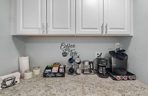 Northwest Olympia Apartment | AC IN UNIT Modern 2 bedroom remodel walking distance to downtown