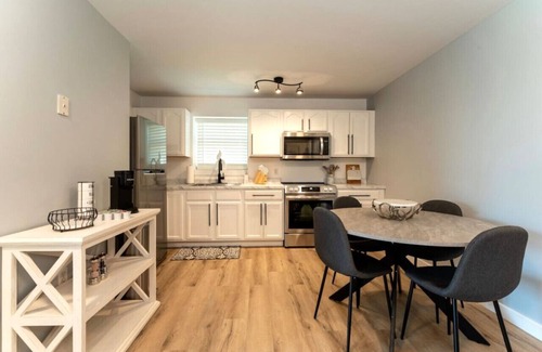 Trenton Apartment | Acadia Basecamp | Walk to Lobsterhouse, Coffee, Bakery | 1 Gig Wifi (4)