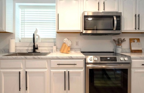 Trenton Apartment | Acadia Basecamp | Walk to Lobsterhouse, Coffee, Bakery | 1 Gig Wifi (4)