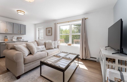 Trenton Condo | Acadia Basecamp with Balcony | Walk to Lobster House, Coffee and Bakery