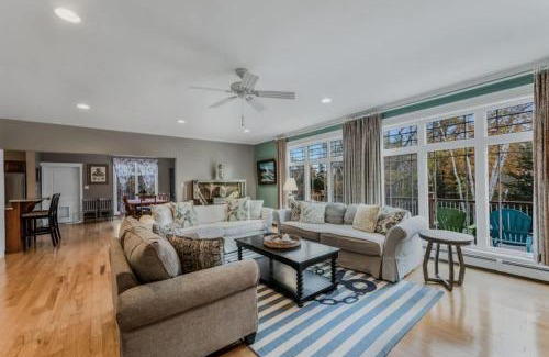 Lamoine Beach House | Acadia Lobster Fisherman's Retreat
