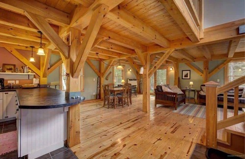 Lamoine Beach Cottage | Acadia Lobsterman's Secret Cottage