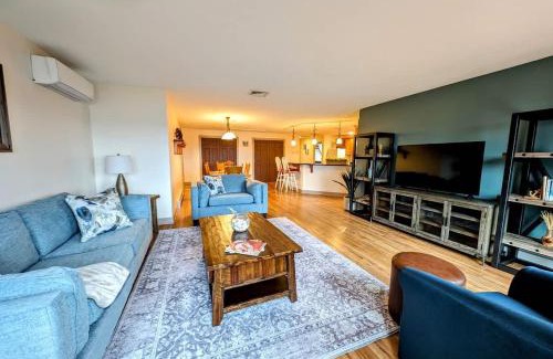 Trenton Apartment | Acadia Luxury Penthouse Suite