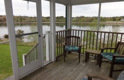 Bernard House | Acadia Sunset Oceanfront Cottage 3Bdm 3Bth, Game Rm, Private Beach on Duck Cove