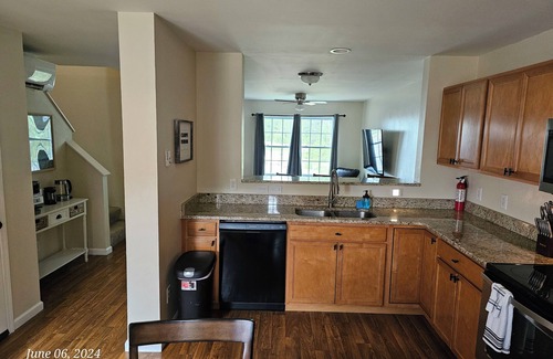 Trenton Condo | Acadia Villas! 7A Hunter's Way: A private neighborhood in the woods.