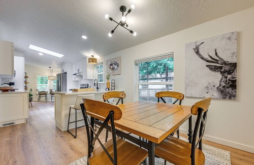 Hoodsport House | Access to Lake Cushman: Forested Hoodsport Home!