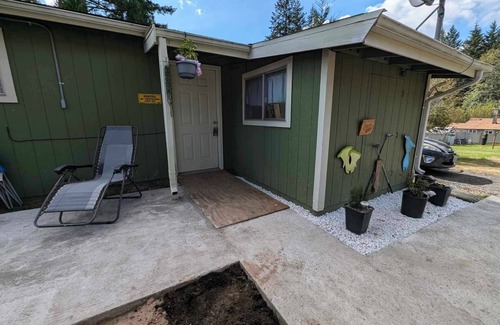 West Hills Cottage | ACCESSIBLE 1-bedroom cottage in rural Bremerton with WiFi Private patio by farms