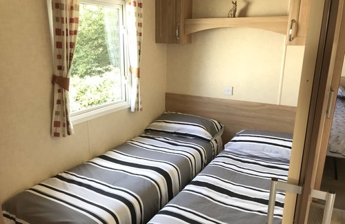 Shanklin House | Accessible 2 Bedroom Caravan, Shanklin, Isle of Wight