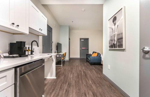 Macon Apartment | Accessible Comfort Near Atrium & Downtown Macon