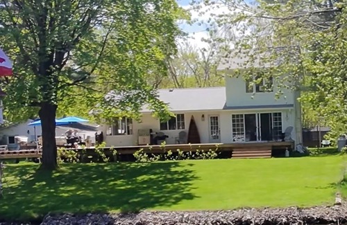 Severn Bridge Cottage | Accessible Luxury Riverside Beauty! NEW listing!