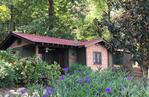 Guntersville Cottage | Accommodates 4 , one queen bed, one full. Bed, sleeper sofa