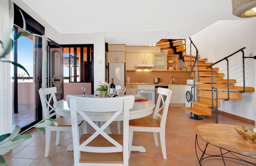 La Oliva Villa | Accommodation 'Casa Bonita Lajares Fuerteventura' with Sea View, Shared Pool and Wi-Fi
