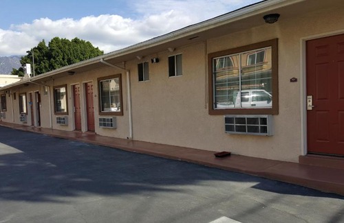 Lamanda Park Hotel | ACE Motel