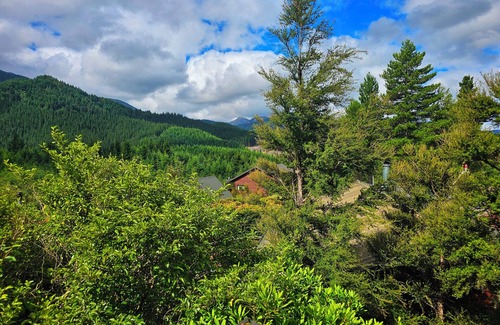 Hanmer Springs House | Acheron House: Cosy chalet, breathtaking views, pets welcome!